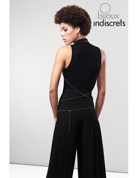 Chaine de poitrine dorée